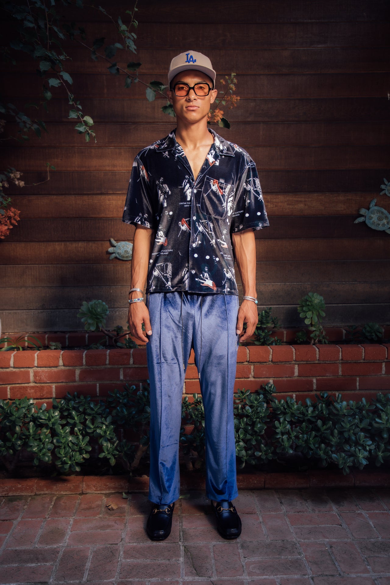 Pleated Velour Sweatpants-Night Blue